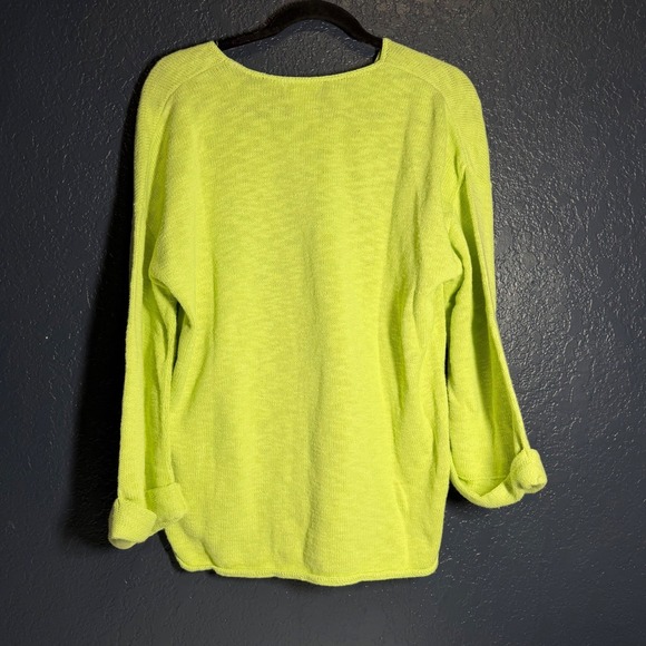 Soft Surroundings V-Neck Long Sleeve Sweater Top Women M Neon Green Lightweight - Picture 2 of 3